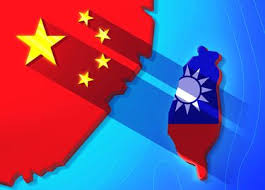 中国の国旗と台湾の旗が向かい合うイメージ画像。中国による台湾侵攻、台湾有事への危機を表したもの